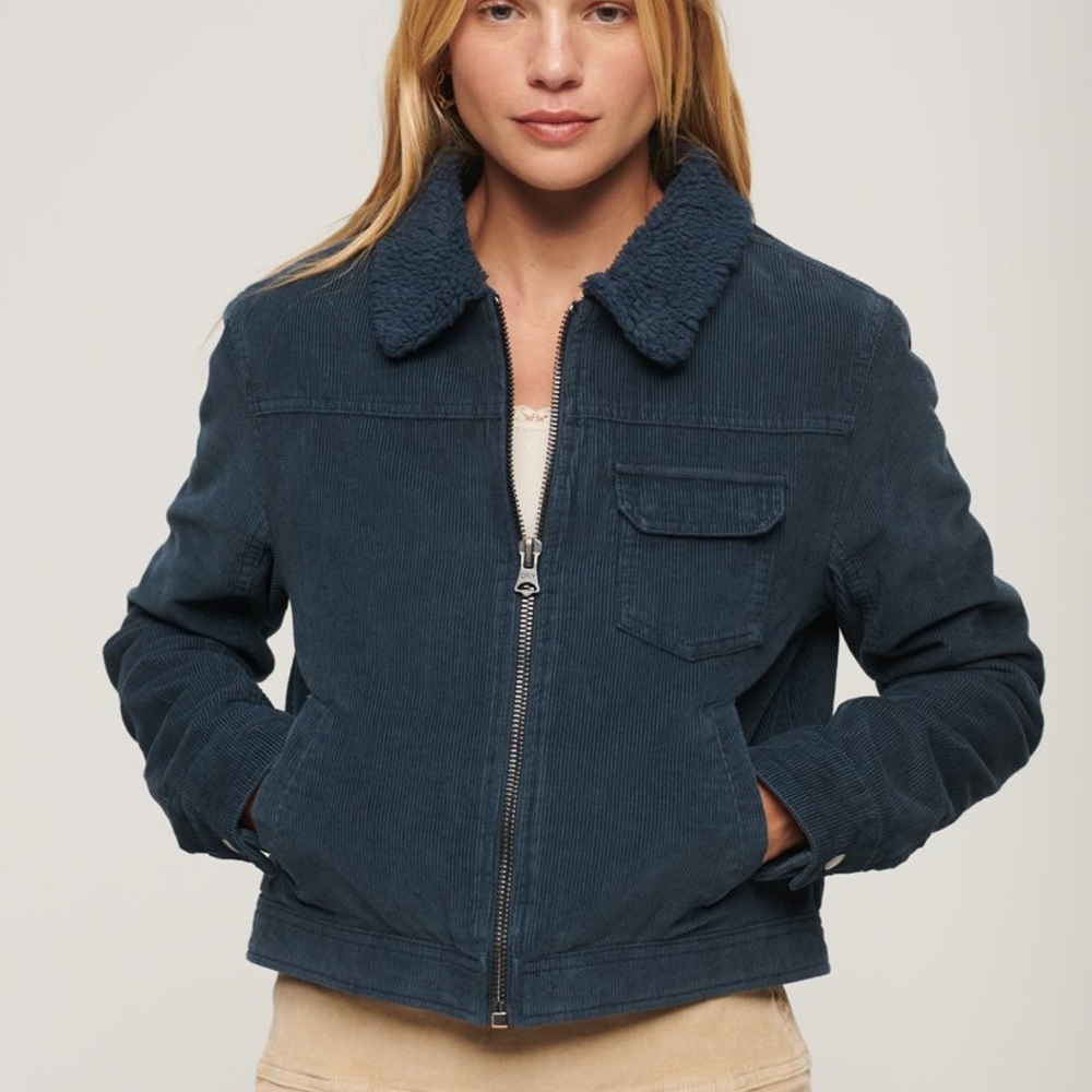 SuperDry - Cropped Sherpa Lined Cord Jacket in Navy
